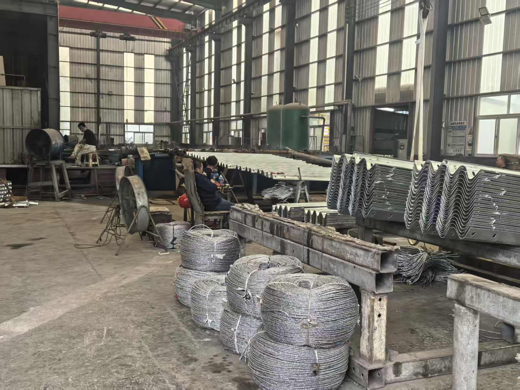 双鸭山市喷塑波形护栏三波波形护栏 - 哪里好